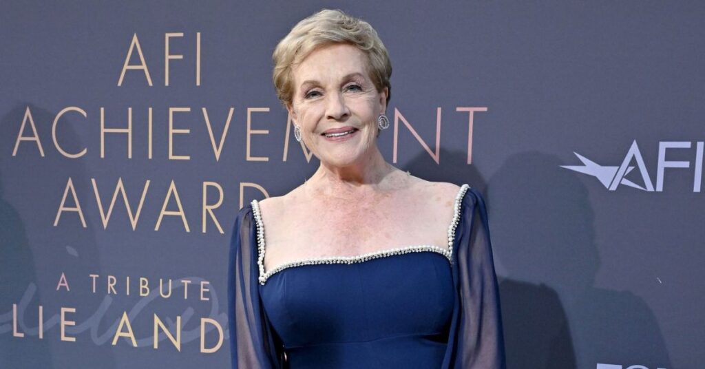 Julie Andrews 